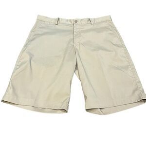 Nike golf shorts size 33